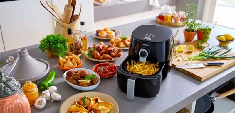 Các nồi thường có màu đen, trắng hay xám phù hợp với mọi không gian nội thất