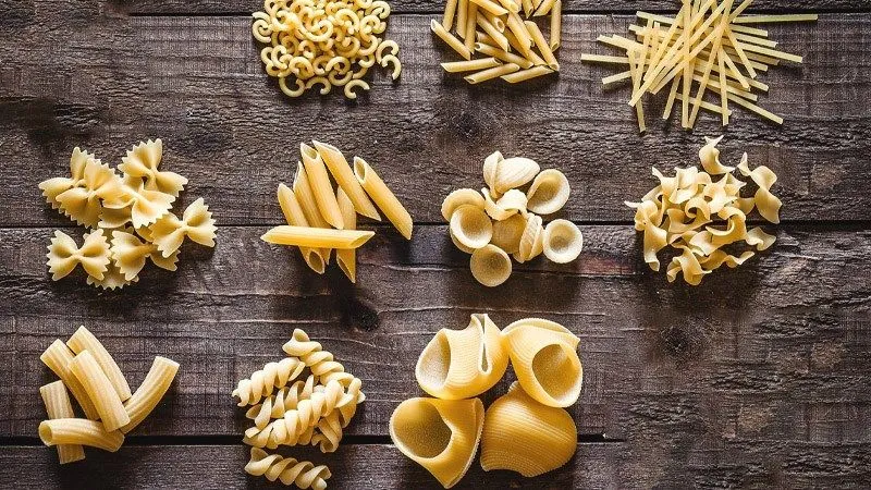 Nếu phân loại theo hình dáng thì nui Việt Nam có khá nhiều hình dạng từ đơn giản đến độc đáo