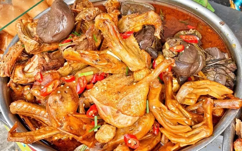 Món phá lấu vịt mang đến một món ăn với hương vị thơm ngon