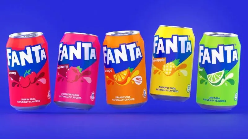 Fanta nổi bật nhờ mẫu mã ấn tượng, hương vị tự nhiên từ trái cây