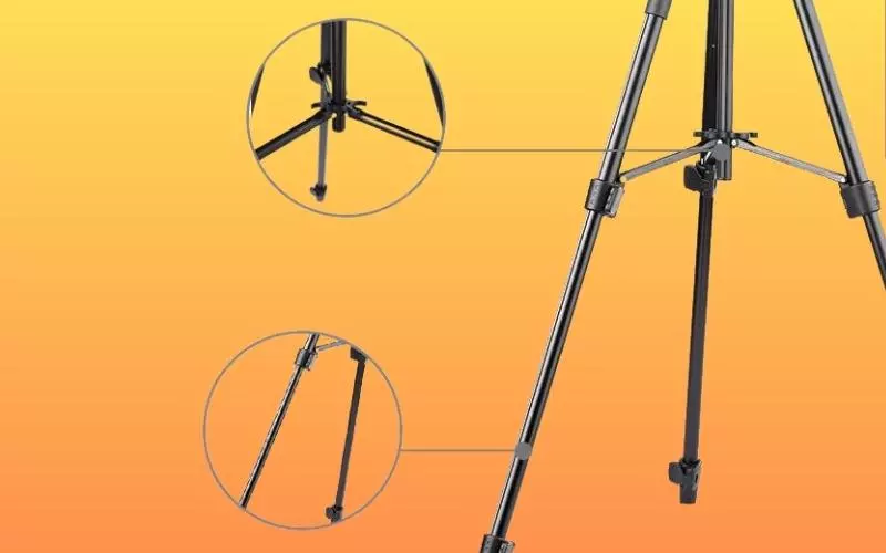 Phần chân của Tripod có thể điều chỉnh đa dạng
