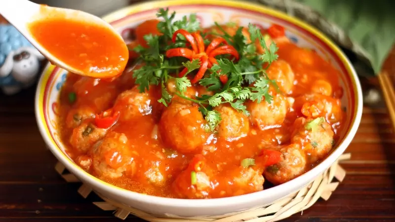 Xíu mại hay còn gọi là sú mại, là một món ăn có nguồn gốc từ Trung Quốc