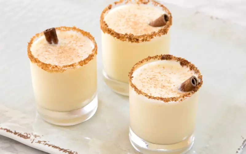 Sự kết hợp giữa Amaretto và rượu Whisky tạo nên món Fireball Eggnog