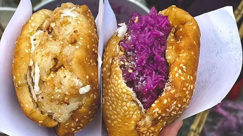 Bánh tiêu kẹp xôi