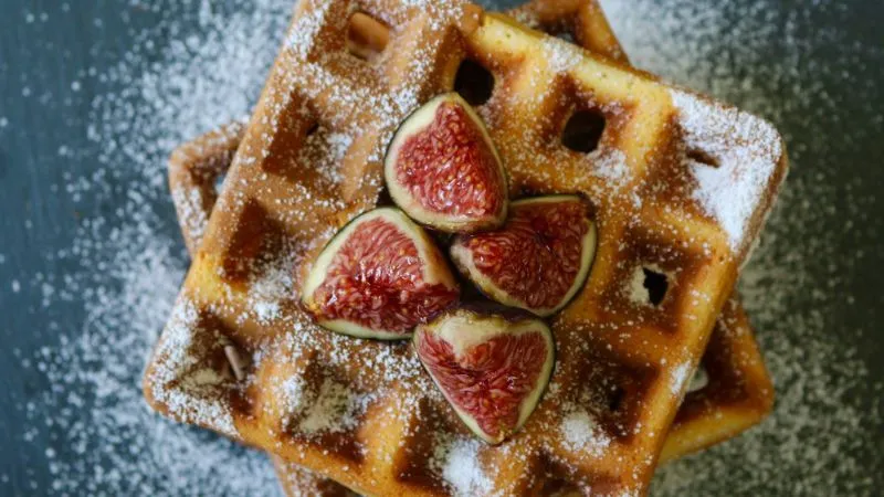 Bánh waffle là một loại bánh rất phổ biến ở Châu u, có nguồn gốc từ bỉ