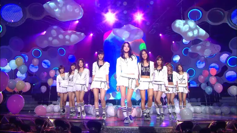 Into The New World - ca khúc debut của SNSD