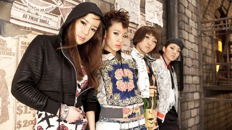 2NE1 là nhóm nhạc nữ gen 2 debut vào năm 2009