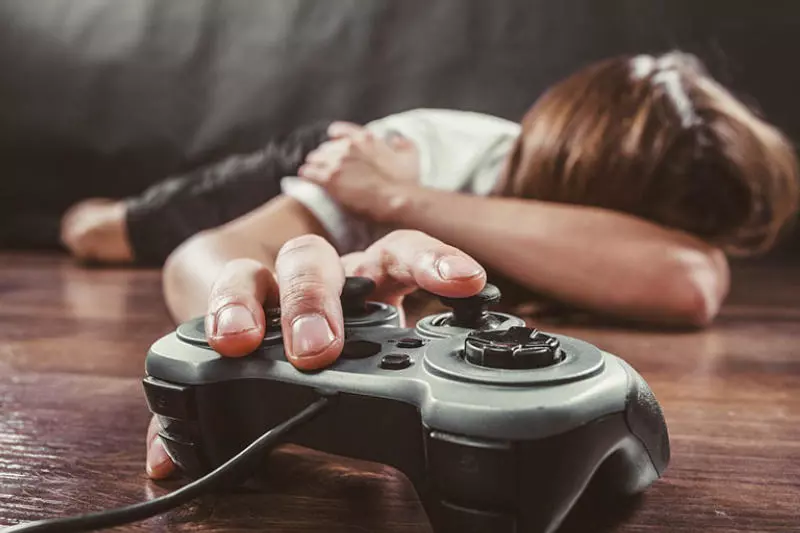 Nhiều game thủ bị chìm đắm trong thế giới game ảo