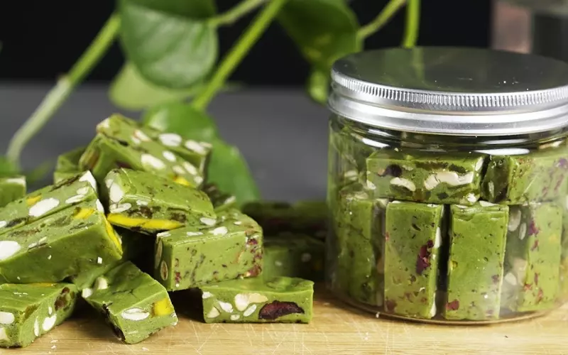 Nougat matcha với mùi thơm đặc trưng
