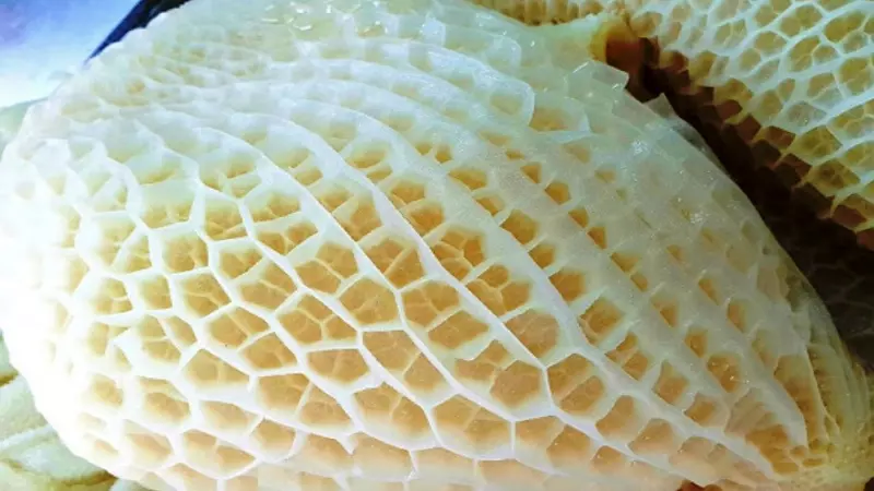 Lá sách bò có giá từ 150.000đ - 300.000đ/kg phụ thuộc vào loại mà bạn lựa chọn mua