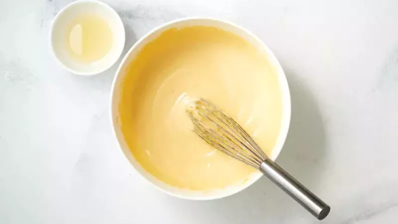 Đánh bông lòng đỏ trứng gà