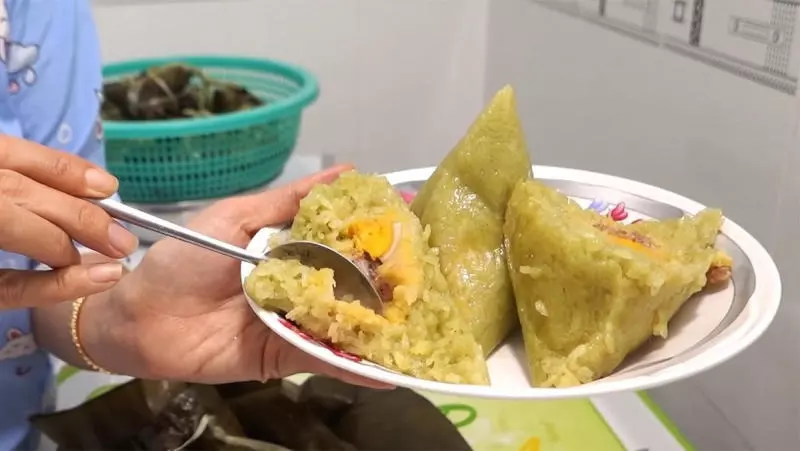 Nước tro tàu được sử dụng làm các món bánh truyền thống Việt Nam