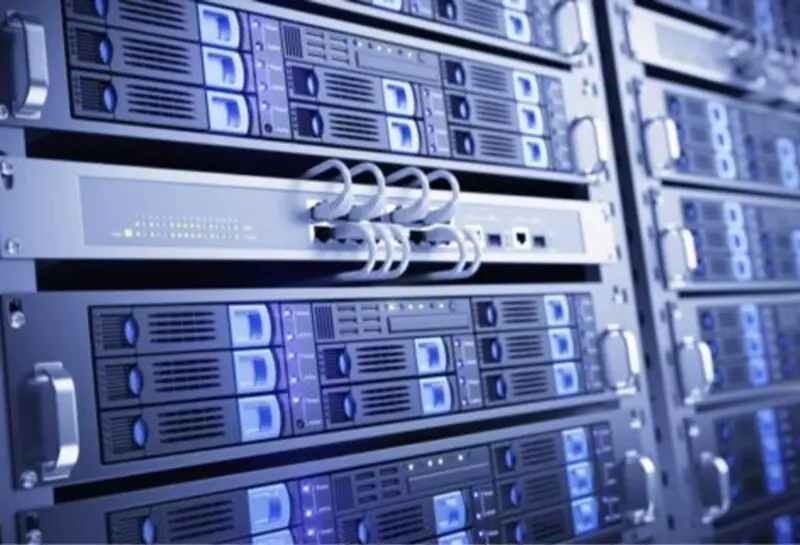On-Premise là dạng mô hình phần mềm được thiết lập và hoạt động từ máy chủ và hệ thống máy tính của doanh nghiệp