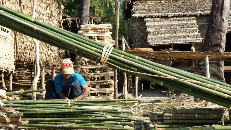 Người thợ thường mang về để phơi nắng từ 7 đến 15 ngày