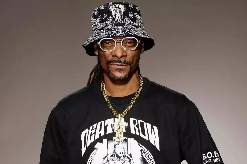 Snoop Dogg là một trong những Rapper nổi tiếng và chơi ngông nhất trong làng nhạc Rap