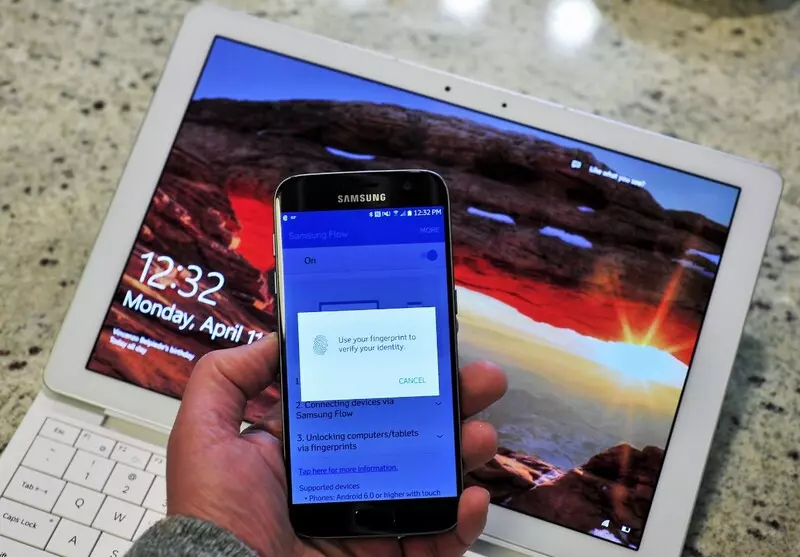 Samsung Flow có khả năng đồng bộ hóa thông báo trên ứng dụng điện thoại
