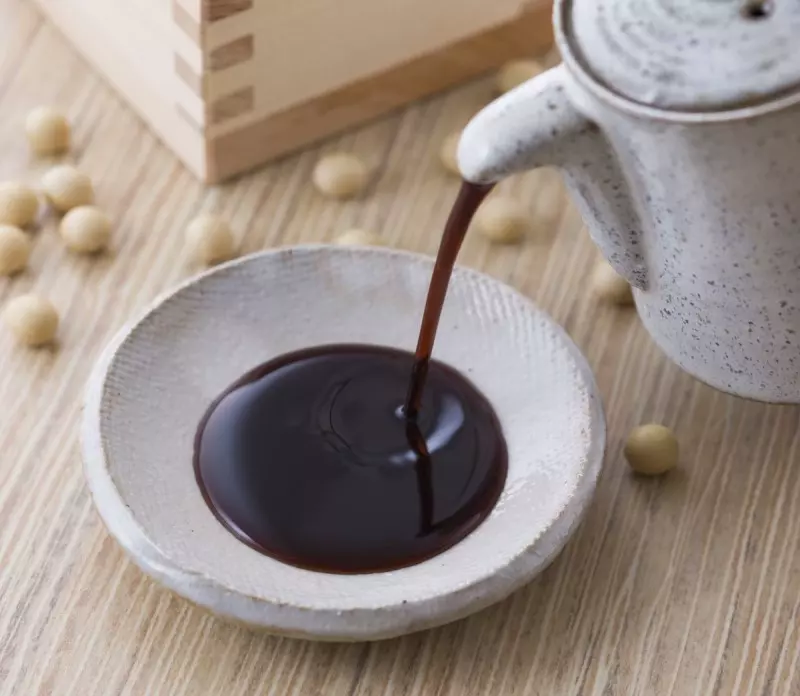 Bạn có thể dễ dàng tìm mua nước tương Tamari ở các siêu thị, cửa hàng