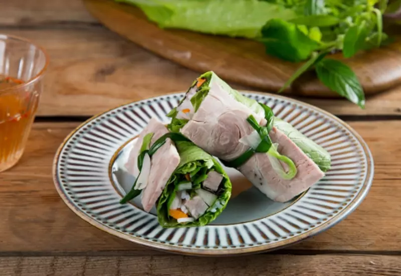 Rau diếp cuốn nạc dăm