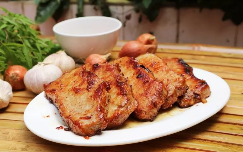 Nạc dăm heo áp chảo vị cajun