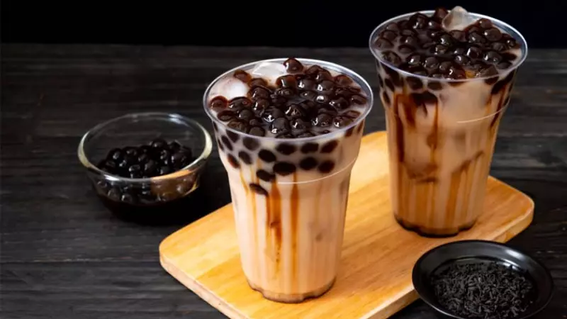 Mỗi loại trà sữa mang đến một đặc trưng riêng với sự khác biệt về nguồn gốc, nguyên liệu, tỷ lệ pha trộn và phương pháp chế biến