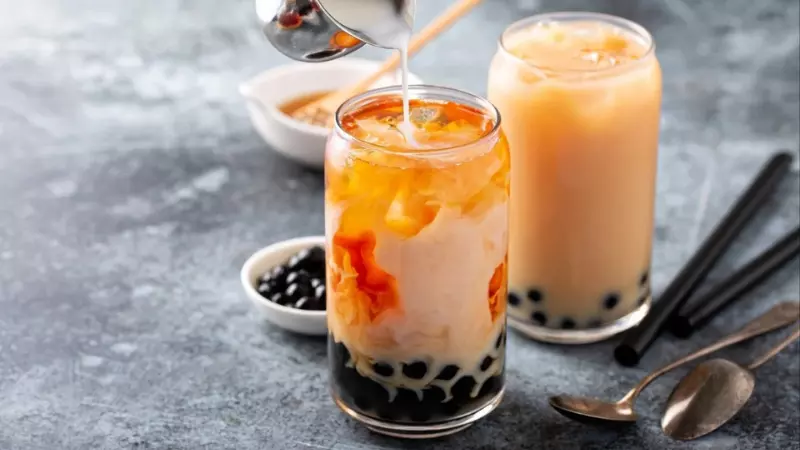 Trà sữa hiện đang là một loại thức uống vô cùng thơm ngon và phổ biến đối với các bạn trẻ với đa dạng lựa chọn