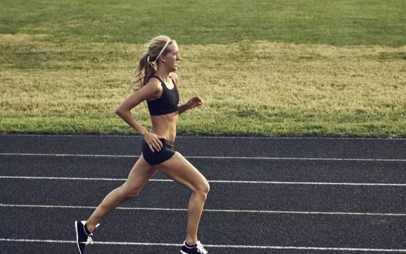 Vận động viên thường sẽ sử dụng hình thức Running để tập luyện trước mỗi buổi thi đấu để có thể gây áp lực lên cơ thể