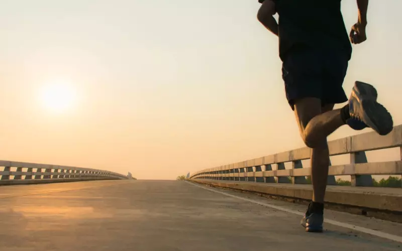 Cả Jogging và Running đều thích hợp cho những bạn mới bắt đầu tập chạy sau một thời gian dài không tiếp xúc với thể thao