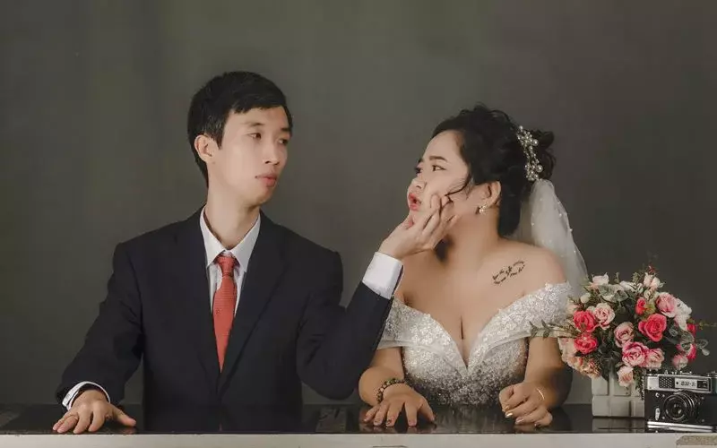 Chụp ảnh cưới tại studio là một sự chọn mà bạn khó có thể bỏ qua