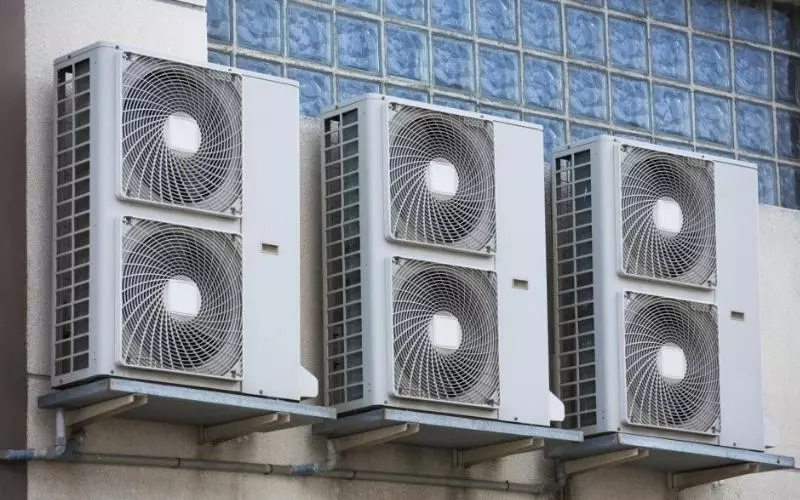 Ứng dụng thường thấy thức của CFC là trong công nghiệp điện lạnh
